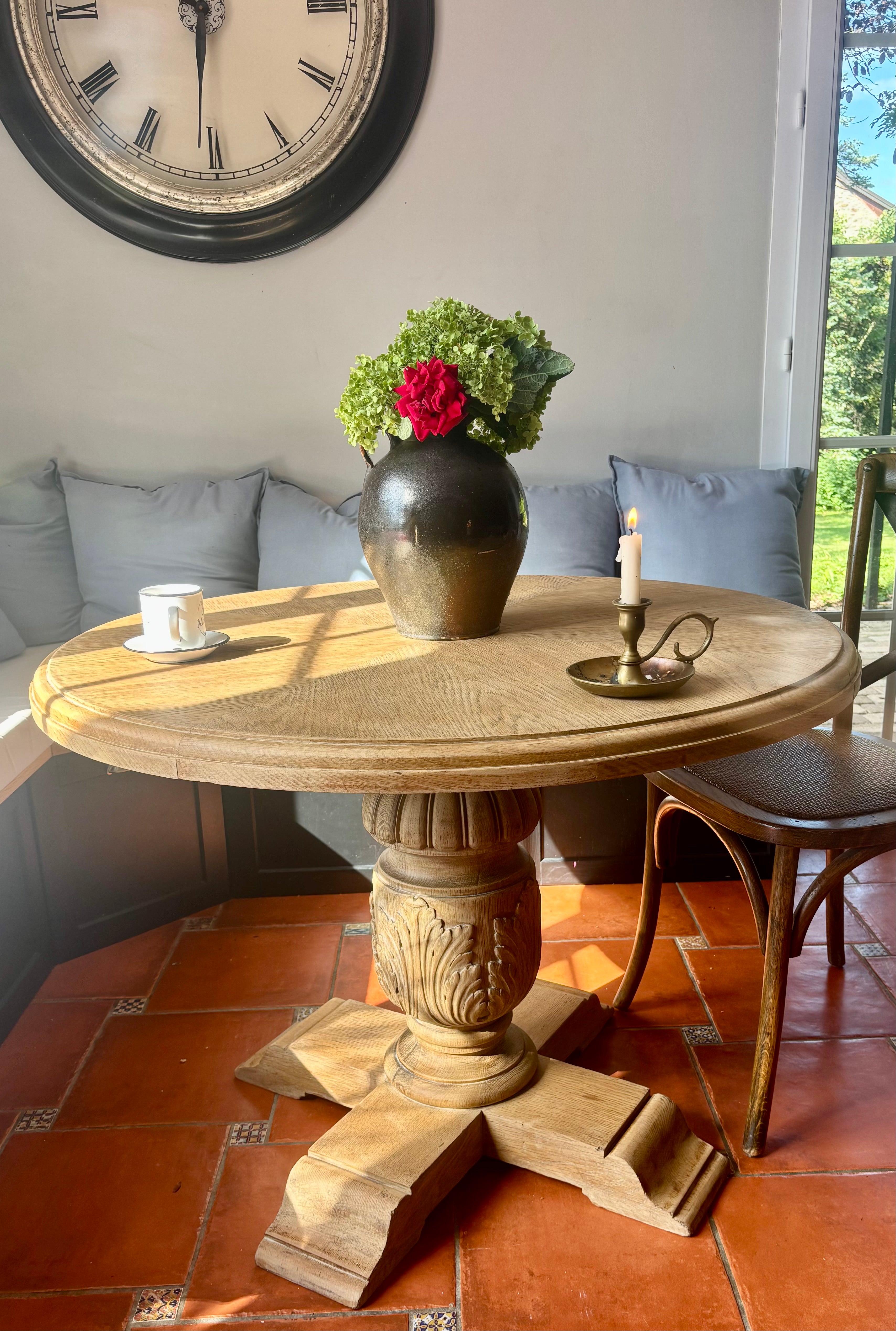 Jeanne - French Farmhouse Solid Oak Pedestal Table – 100cm | Hand Restored Round Dining Table, Whitewashed Vintage Kitchen Table